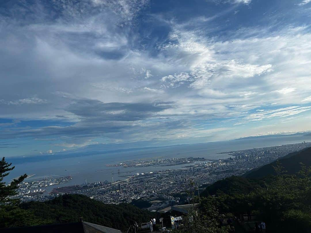 上野大樹さんのインスタグラム写真 - (上野大樹Instagram)「神戸六甲山 ロッコーデキャンプフェスティバル  ありがとうございました！ 六甲山の風、光、空気。そしてみんなの熱気。素晴らしい日でした！」9月17日 21時37分 - uenodaiki_