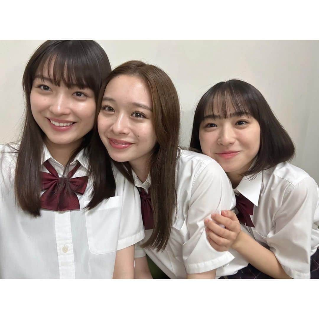 田牧そらさんのインスタグラム写真 - (田牧そらInstagram)「.  『最高の教師 １年後、私は生徒に■された』  第9話ご覧いただきありがとうございました。 感想もたくさん、とても嬉しいです。  大好きな2人と！♡  いよいよ来週は最終回です。 最後までぜひご覧ください！  #最高の教師 @saikyo_ntv  #茅島みずき さん #田鍋梨々花 さん #田牧そら」9月17日 21時33分 - sora_tamaki_official