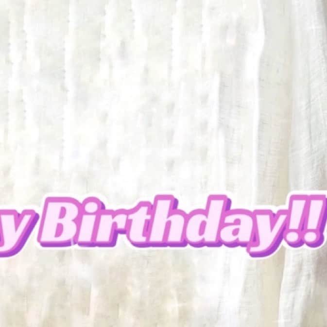 PureGiのインスタグラム：「🤍Happy Birthday AIRI🤍 PureGiのお姉ちゃんお誕生日おめでとう～！ 方言喋るあいりちゃんとってもかわいいの🐙 今年初めてお祝いできてうれしい～🪽  はたち楽しんでね(˶' ᵕ ' ˶)𓂃 ✿𓈒𓏸 素敵な1年になりますように🎶  PureGiメンバーより🧚‍♂️💎  #PureGi #ぷれっぢ #アイドル #アイドルグループ #AIRI #お誕生日 #バースデーガール #20歳 #はたち」