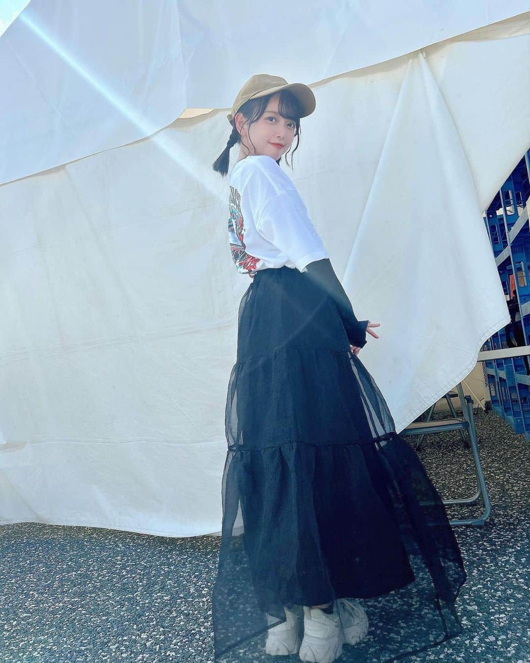 のインスタグラム：「⁡ WILD BUNCH FEST2023 オフィシャルインフルエンサーとして 初めてのバンドフェス！野外！ ワイバン！にいってきました✨ ⁡ 全てのことが初めてで どうしたらいいかとか 何もわかっていなかったけど フォトスポットやイベントだけやなくて クロークとかパウダールームなど 設備も大充実していて 最高に楽しめました🥲🤍 ⁡ ワイバン！最高すぎ！ はまった！！来年も行きたい！！ ⁡」
