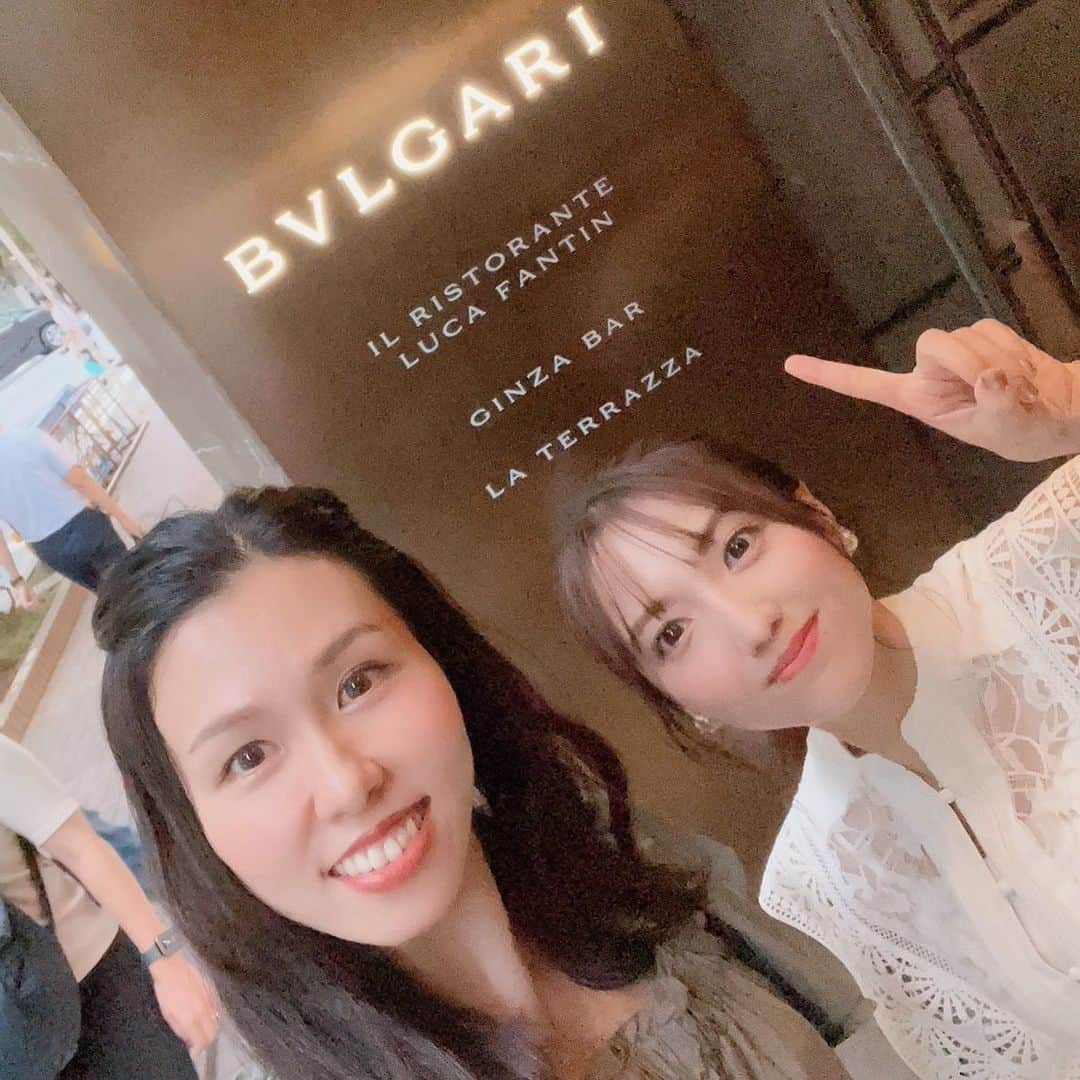 森遥香さんのインスタグラム写真 - (森遥香Instagram)「. Road to Paris!!!  FIVAパリ五輪予選ワールドカップバレー女子日本代表 ペルー戦を現地で応援してきました🇯🇵 . 我らが宮城の星、渡邊彩選手！！！ 宮城で取材させていただいていた時から ずっと代表に選ばれることを目標に頑張っていたので、 有言実行な彩ちゃんの、日の丸を背負う姿を見て、 胸がいっぱいになってしまいました🥹✨ 最高にかっこよかったです！！！ このメンバーで切符を手にするところを見たいので、 全力で応援します！！🇯🇵 . . #最後の写真は先日お祝いした時の🥂 #女子バレーボール #ワールドカップバレー2023 #火の鳥nippon . .」9月17日 21時51分 - moriri_h