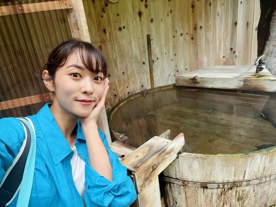 林恵理のインスタグラム：「今日はずくだせテレビ特集担当です！ 秋に行きたい 信州の温泉ランキングです♨️  視聴者の皆さんから投票いただいた結果発表です！ 是非観てくださいねー！ . . #ずくだせテレビ #ずくテレ #温泉地 #長野の温泉 #温泉地ランキング #長野 #信州 #温泉 #温泉ソムリエ #リポーター #モデル #reporter #model #onsen」