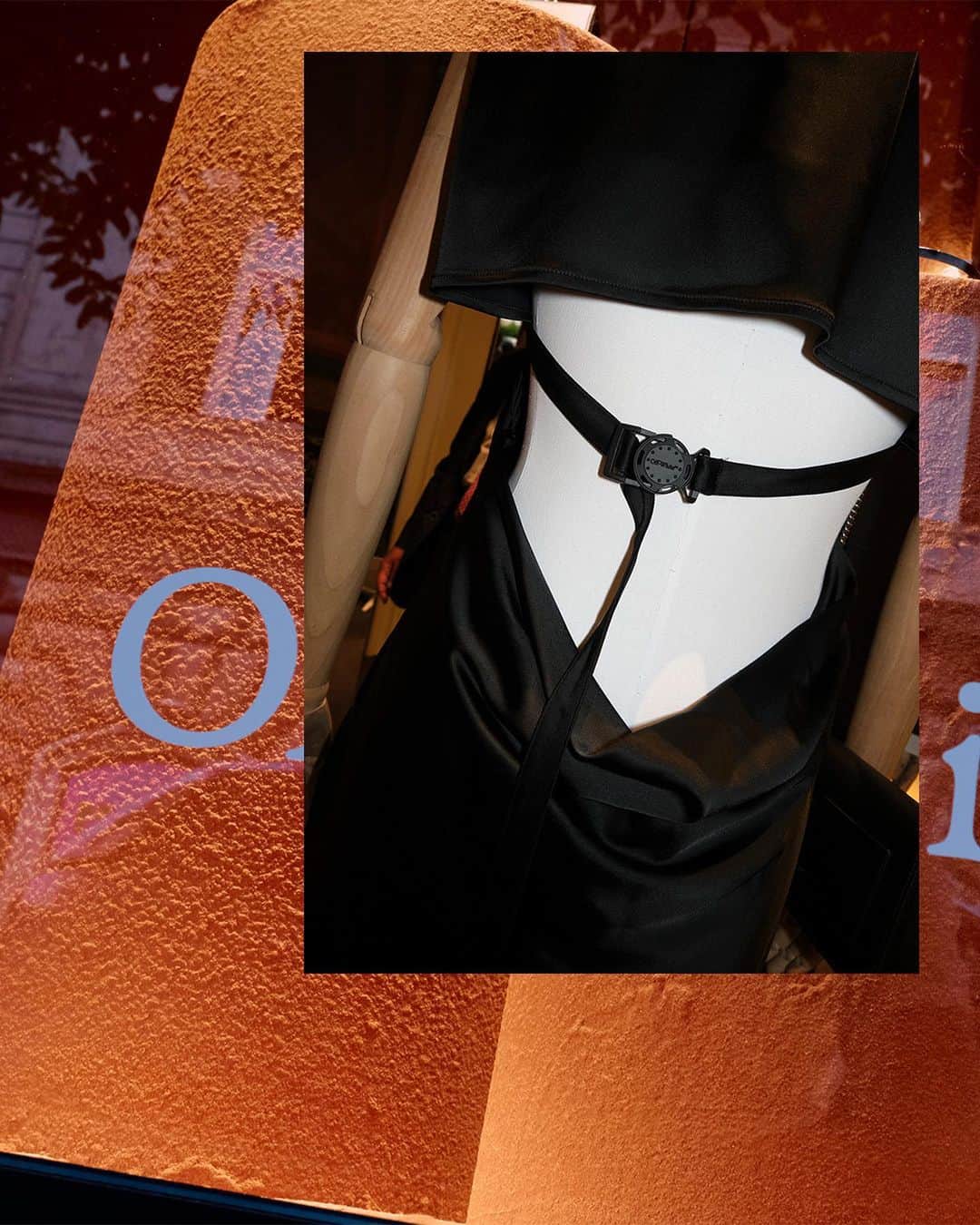OFF-WHITE C/O VIRGIL ABLOHのインスタグラム：「Off-White™ event at @Nugnes1920   photography c/o @ivan.ruberto」