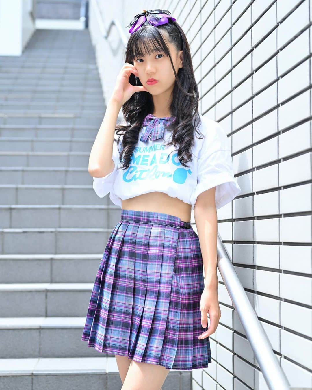 北島澪のインスタグラム：「✨✨✨✨✨✨✨✨✨✨✨✨  シトロン夏Tシャツ🍋  ✨✨✨✨✨✨✨✨✨✨✨✨   #tシャツコーデ  #夏tシャツ  #シトロンtシャツ  #夢アドシトロン  #ファッション  #アレンジ  #コーデ  #チェック  #チェックスカート  #学生  #jc2  #北島澪」