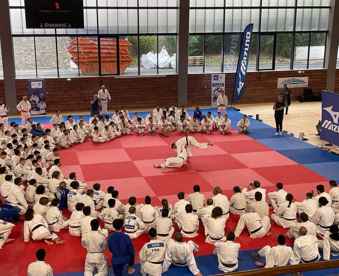 海老沼匡さんのインスタグラム写真 - (海老沼匡Instagram)「Stage Mizuno in Verquin and Nanterre 🥋🇫🇷  #Judo #Mizuno #Verquin #Nanterre  Merci✌️✨  @mizunojudo  Eiji Kikuchi 15-17th September」9月18日 0時34分 - masashi_ebinuma