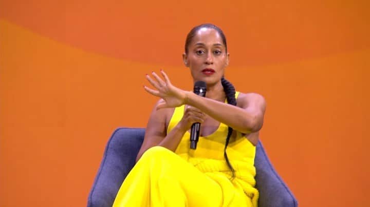トレーシー・エリス・ロスのインスタグラム：「I had a lovely time at #AmazonAccelerate as the Distinguished Guest Speaker. I enjoyed sharing my business journey with fellow Amazon Sellers - from how I built the @patternbeauty brand to selling in @Amazon’s store, how Pattern stays connected to their consumers, and more. @SellonAmazon #AmazonSeller #ad」