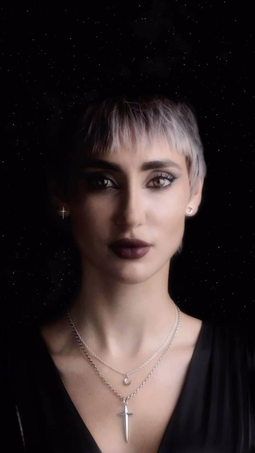 のインスタグラム：「The days may be getting shorter, but for the nocturnal among us that isn’t such a bad thing… An ode to the gems of the night sky, the Moon + Star series offers a glint of silver in the darkness. The Guiding Star and Crescent Moon - now available in your choice of earring or necklace, allowing you to mix and match as you please.  Hand-carved by Lily Streeter, these delicate pieces of celestial magick were plucked from their starry tapestry and brought to our earthly realm in solid sterling silver...   Thank you @milahardware for being our lovely model ✨  #moonwitch #moonmagick #celestial #celestialjewelry」