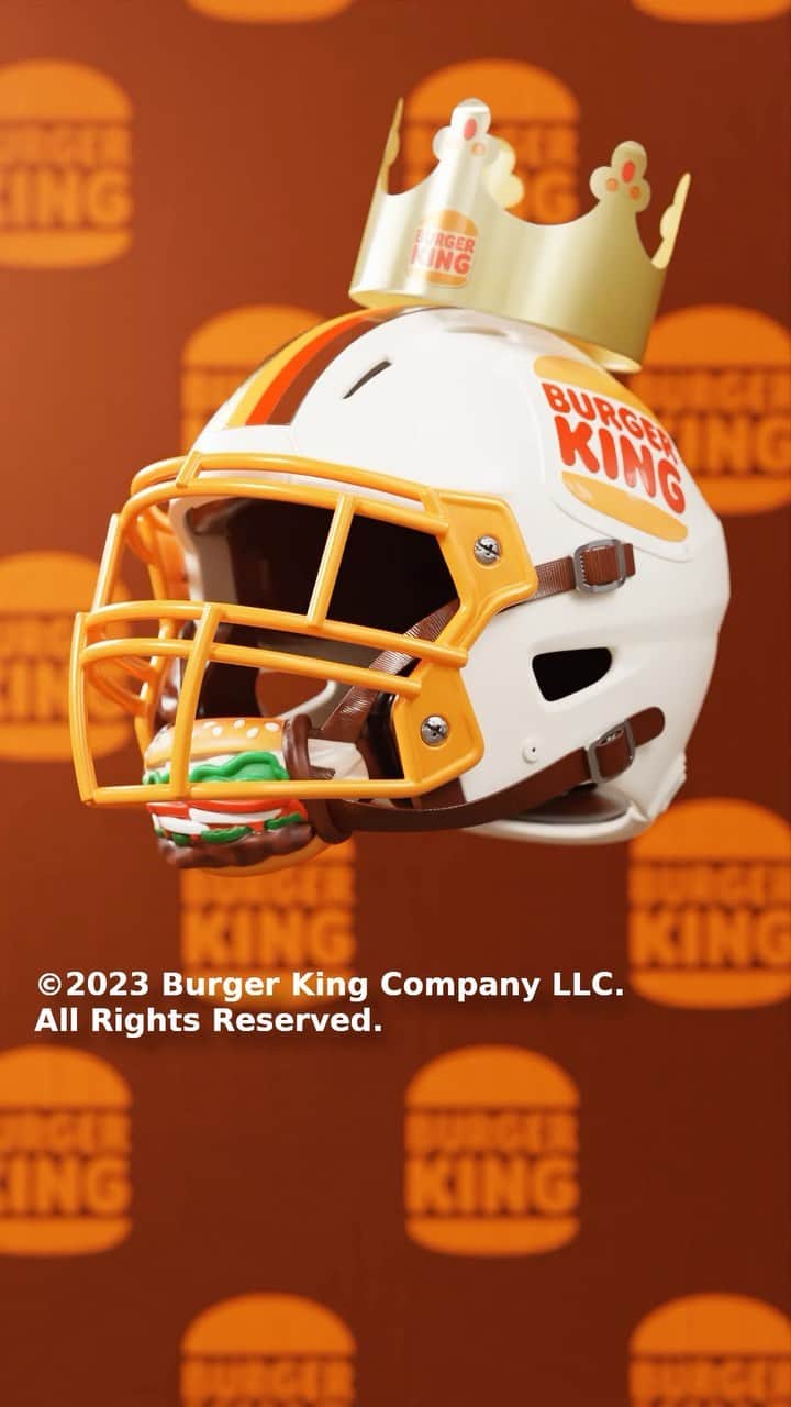 のインスタグラム：「tfw u got football and BK on the brain… literally 🍔🧠🏈 #BKPartner」