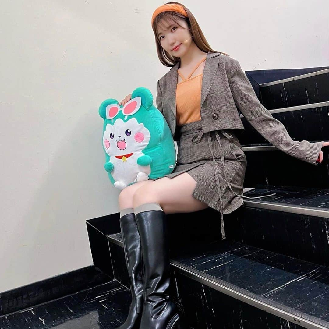 内田彩さんのインスタグラム写真 - (内田彩Instagram)「🐹♡  チムムムム……  写ってないチム！  声が聞こえてきそう…🤭  大っきな、もちもちチムム、可愛すぎてお気に入りです♡  朗読劇『ワッチャ！リーディング！マジック！』ありがとうございました👐  #プリマジ」9月18日 1時47分 - aya_uchi_da