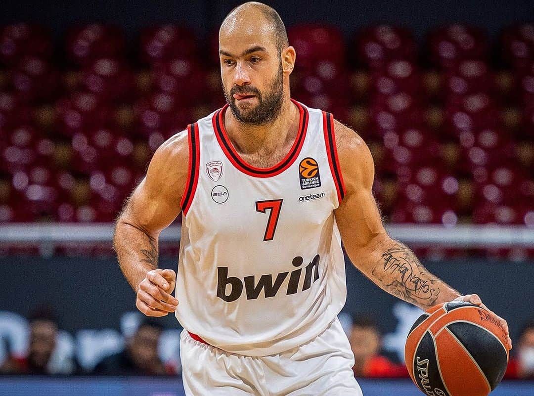のインスタグラム：「Goat 🐐🔥 @vassilis7span Συγχαρητήρια για την εκπληκτική καριέρα σου!」