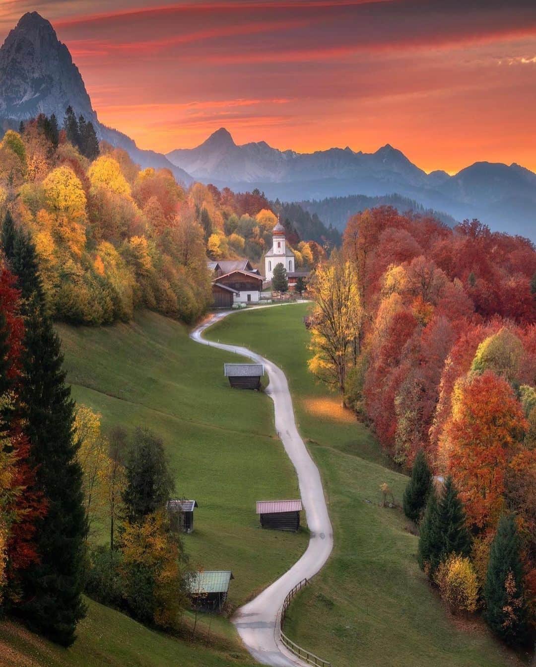 Wonderful Placesさんのインスタグラム写真 - (Wonderful PlacesInstagram)「Gorgeous fall sceneries by ✨@ilhan1077✨ Which is your favorite? 😍🍂 1. Wamberg, Germany 2. Maribor, Slovenia 3. Maribor, Slovenia 4. Bavaria, Germany 5. Bavaria, Germany 6. Lochem, Netherlands 7. Plitvice National Park, Croatia 8. Artvin, Turkey 9. Hallstat, Austria 10. Appenzell, Switzerland  #wonderful_places for a feature ♥️」9月18日 2時34分 - wonderful_places