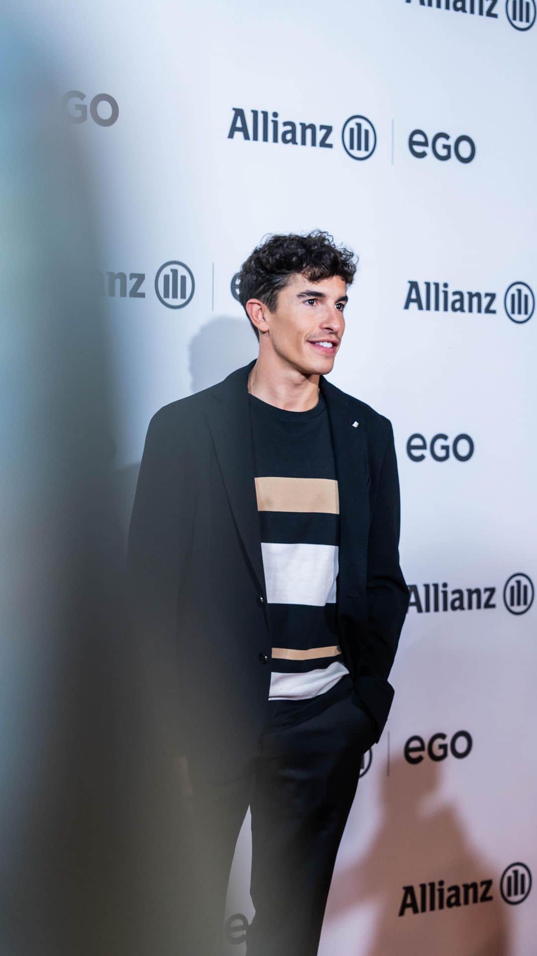 のインスタグラム：「Un placer haber estado en el Showroom y pasarela #AllianzEGO23 durante la @MBFWMadrid de la mano de @allianz_es, una iniciativa que impulsa y apoya a los diseñadores emergentes. 💪🏻  #CreaAlgoGrande #MBFWMadrid」
