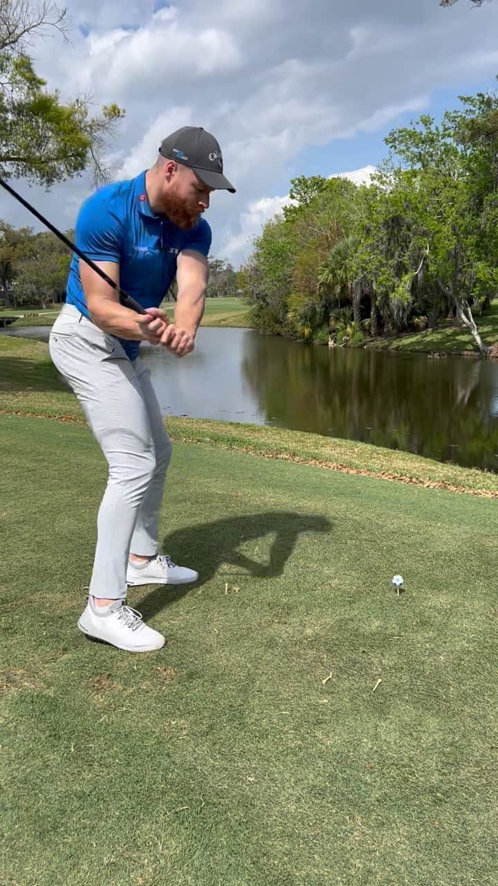 ジョン・ラームのインスタグラム：「187mph ball speed with a punch driver. Simply outrageous from @martinborgmeier 😂」