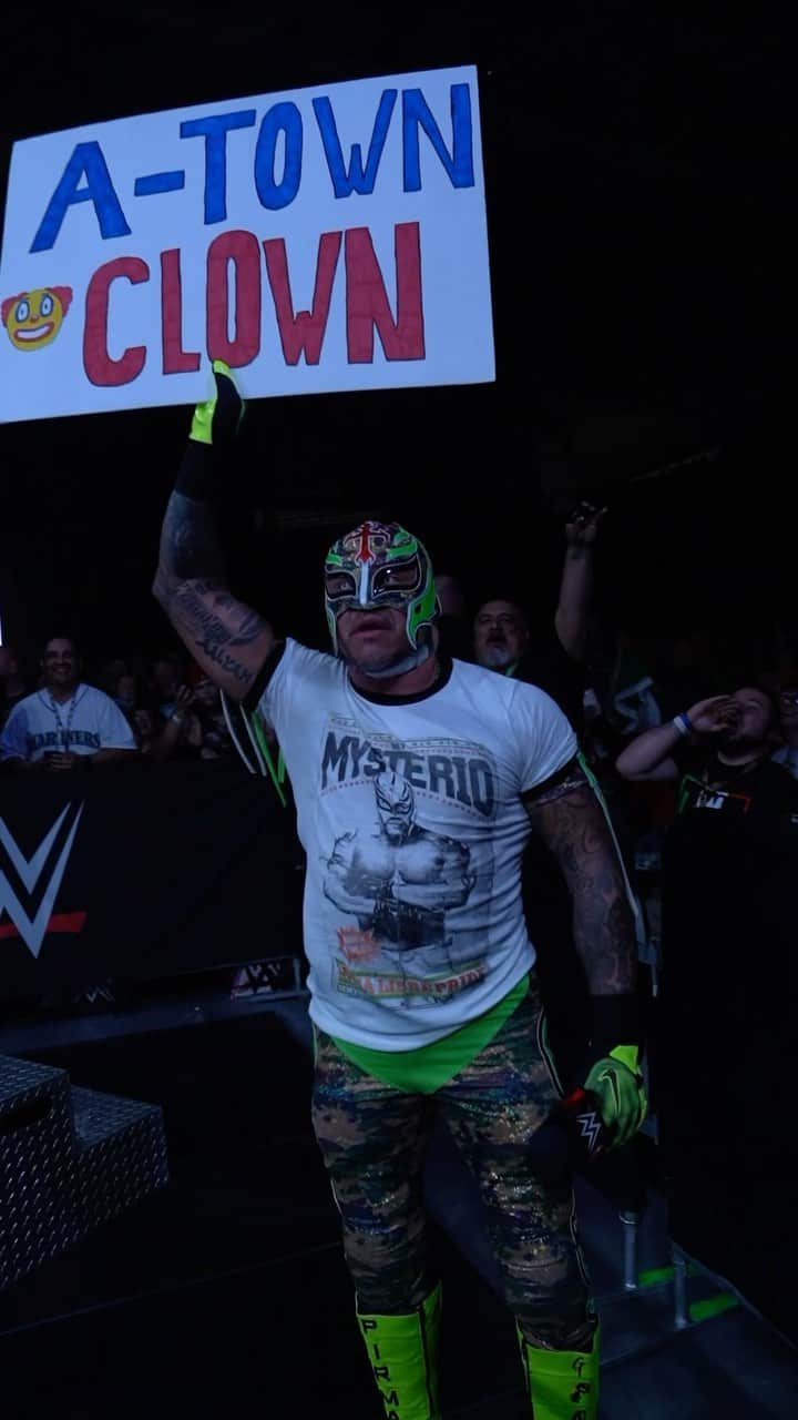 レイ・ミステリオ・ジュニアのインスタグラム：「Sounds like @austin_theory has a new name! #WWEKennewick」