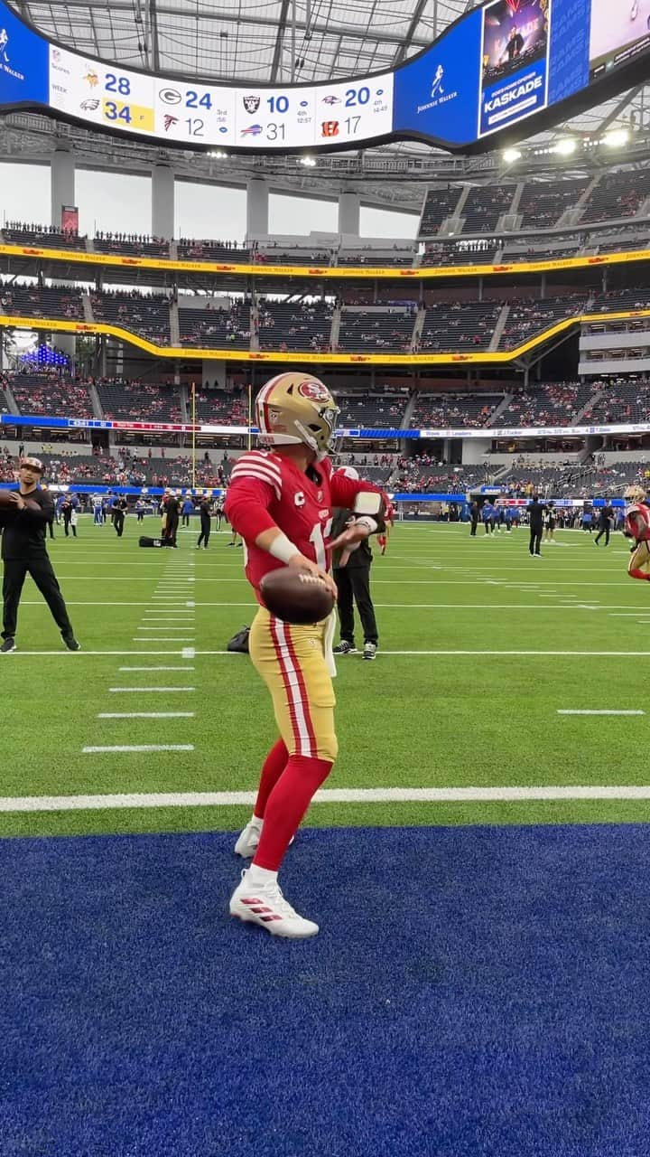 サンフランシスコ・フォーティナイナーズのインスタグラム：「First start against the Rams 🔜」