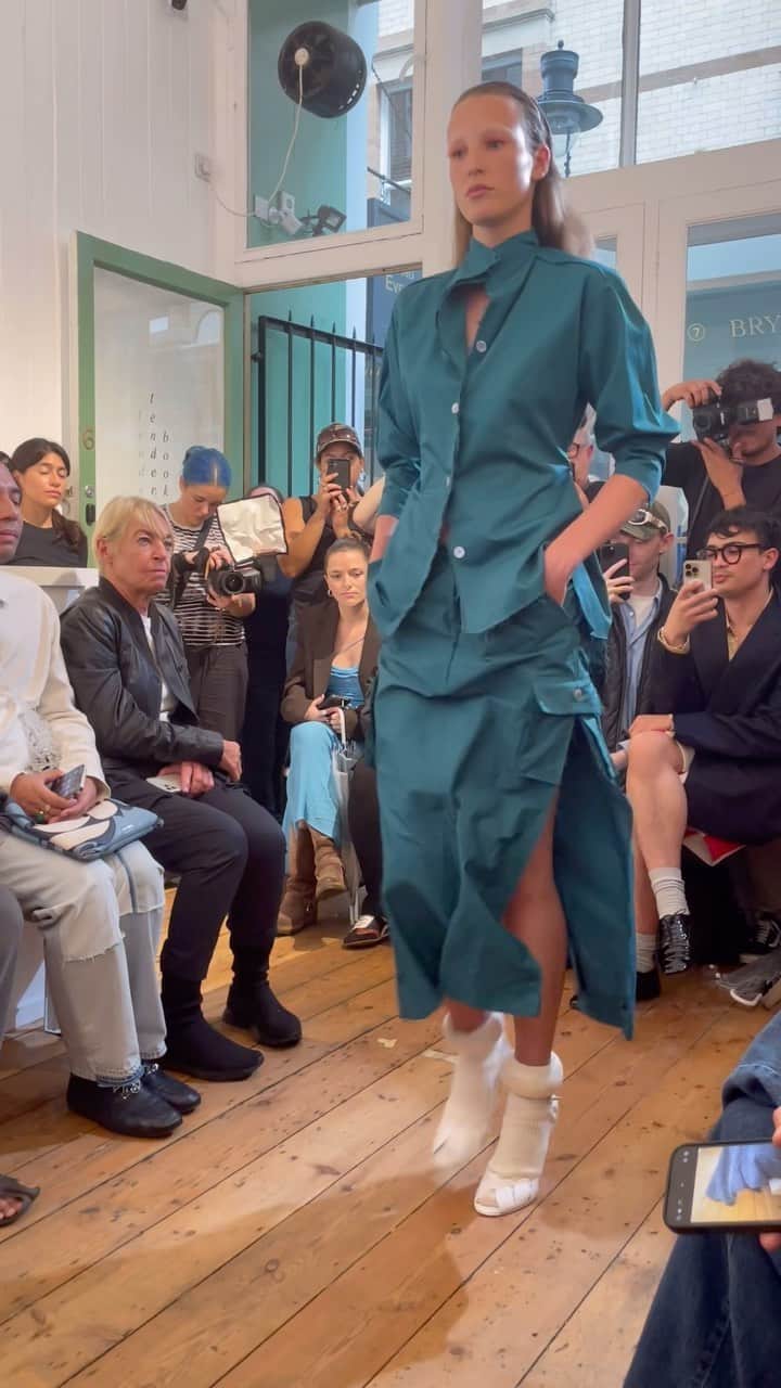 AnOther Magazineのインスタグラム：「Presented salon-style at London’s @tenderbooks – an intimate bookstore in Covent Garden where @talia_byre conducts the research for her collections - the young, London-based designer presented a romantic Spring/Summer 2024 collection focusing on theosophical colour mysticism - particularly, how the colours you wear can influence your thoughts and feelings.   Offering a seductive, candy-coloured twist on the brand’s core language, Byre presents corseted tops and party-wear, shirting with nipped waists and exaggerated shoulders, amongst knitwear transformed into mini-dresses.   🎥 by @violetc0nroy」