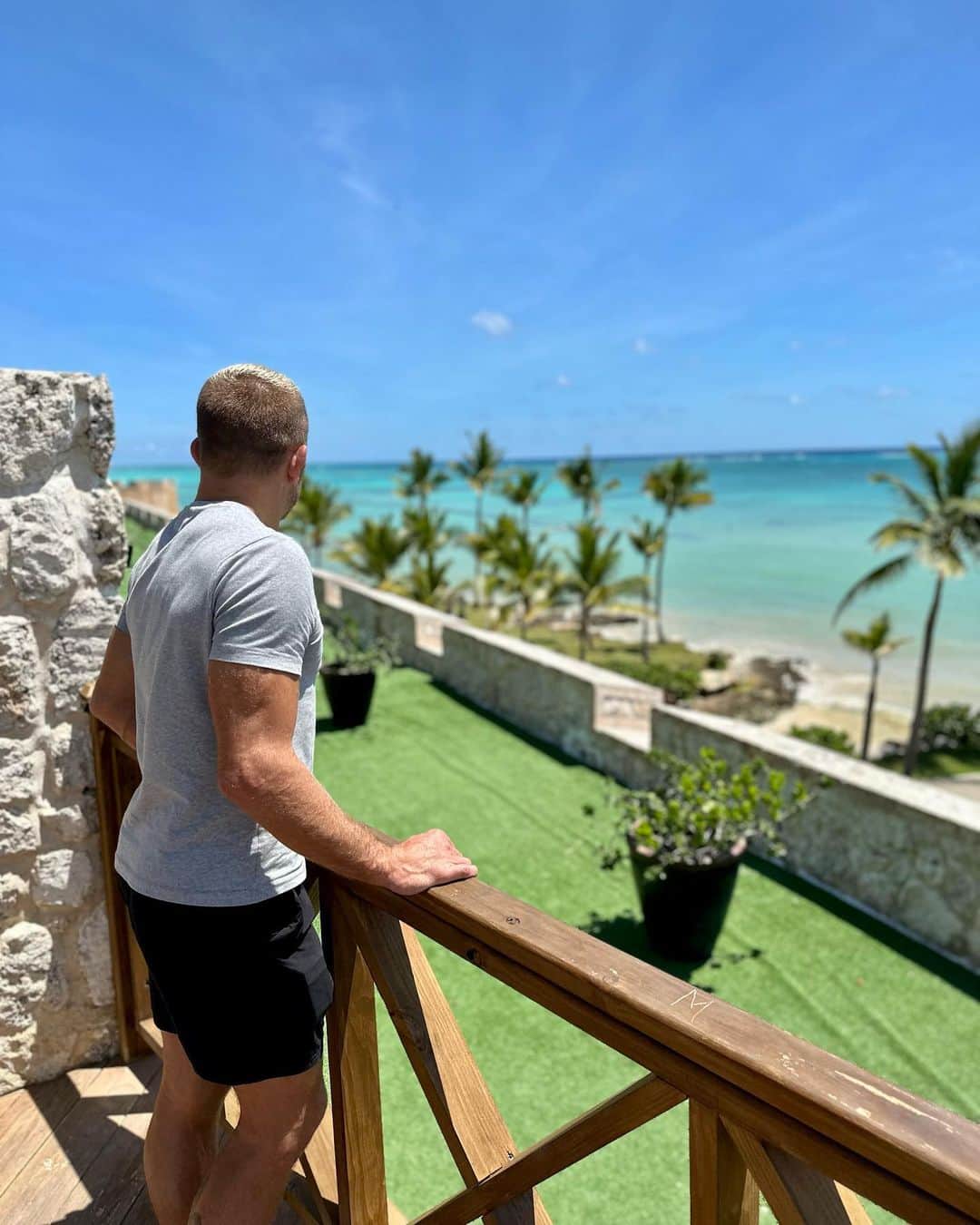 ジョルジュ・サンピエールのインスタグラム：「A good weekend of relaxation and beautiful violence that ends too quickly. OSU 🥋🇩🇴」