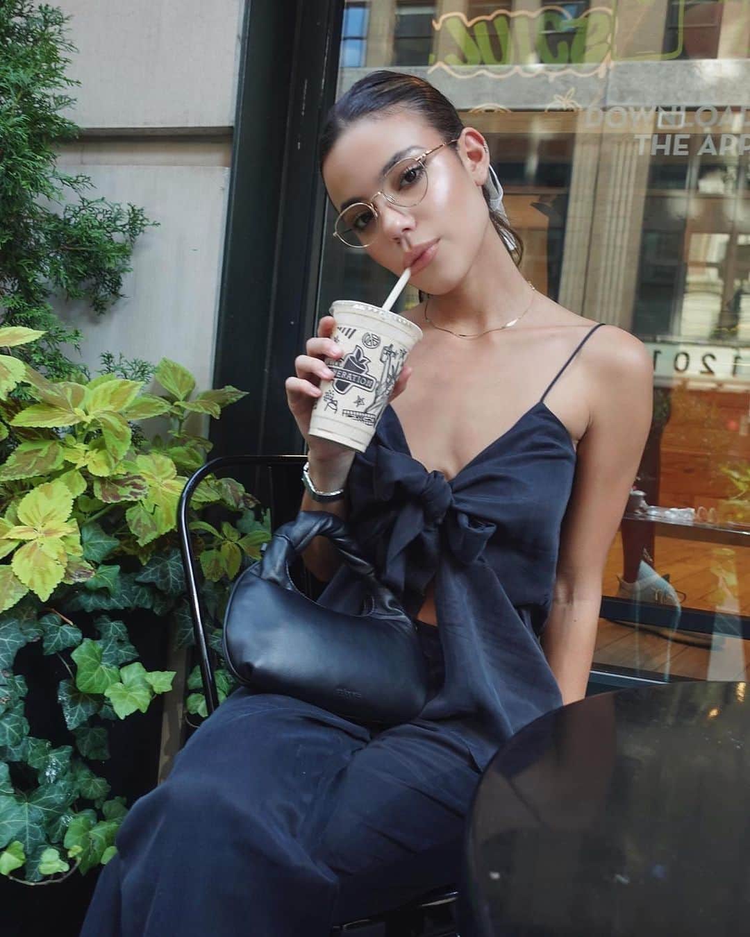 Warby Parkerのインスタグラム：「Hard launching our relationship with wireframes this fall 🍂」