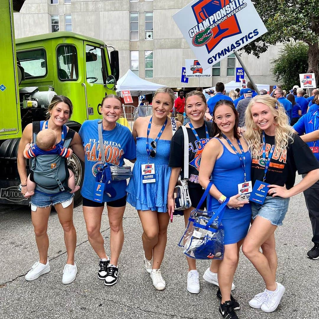 ブリジェット・スローンさんのインスタグラム写真 - (ブリジェット・スローンInstagram)「Gator girlies forever 🫶  • Ladies we still got it! Amazing weekend celebrating our 2013 NCAA & SEC Championship Titles! My heart is so full right now ❤️✨ #gogators」9月18日 7時07分 - bridgetsloan