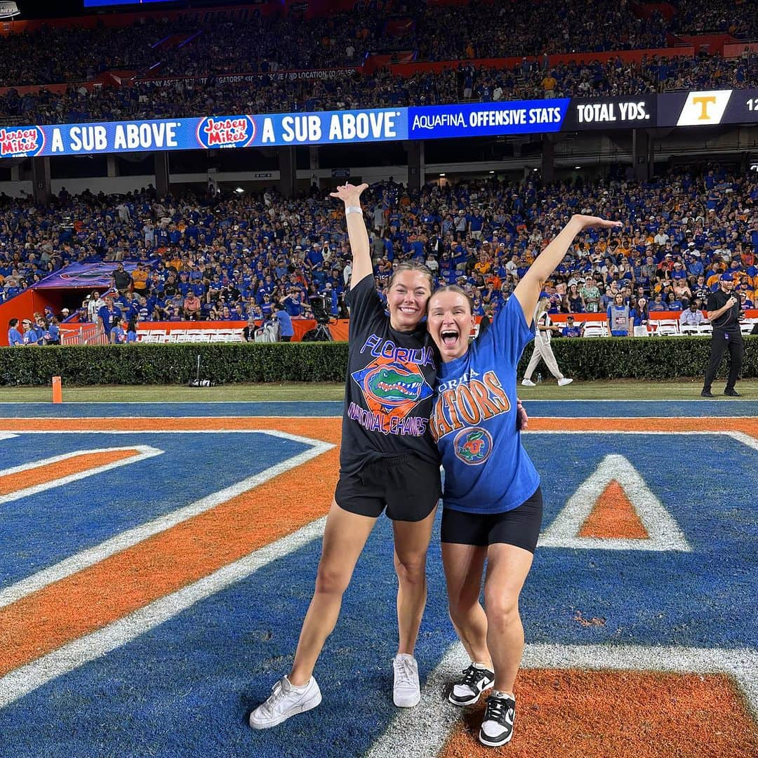 ブリジェット・スローンさんのインスタグラム写真 - (ブリジェット・スローンInstagram)「Gator girlies forever 🫶  • Ladies we still got it! Amazing weekend celebrating our 2013 NCAA & SEC Championship Titles! My heart is so full right now ❤️✨ #gogators」9月18日 7時07分 - bridgetsloan