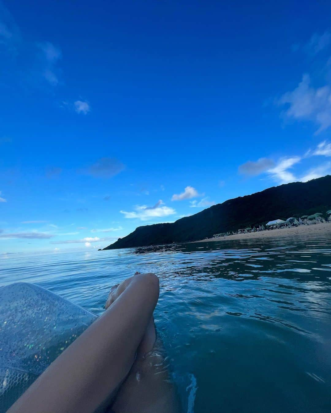 和栗汐里さんのインスタグラム写真 - (和栗汐里Instagram)「新城海岸🌊  宮古島の海の中でトップに入るほど好き。 帰り際に虹🌈永遠にいたいと思った笑  #宮古島 #宮古島旅行 #宮古島ビーチ #新城海岸 #夏休み #miyako #okinawa」9月18日 18時13分 - shipi0520