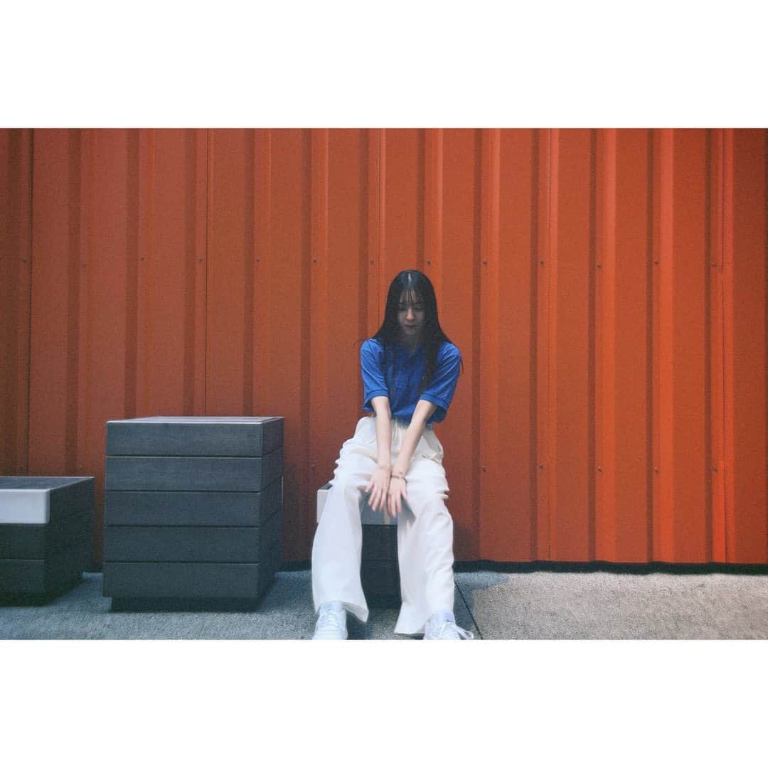 長尾寧音のインスタグラム：「😎 ⁡ ⁡ 靴おにゅーなんだぁ☺️ ⁡ (見せる気なし)🤭笑 ⁡ ⁡ いつかみせるねっ ⁡ ⁡ いつか。笑」