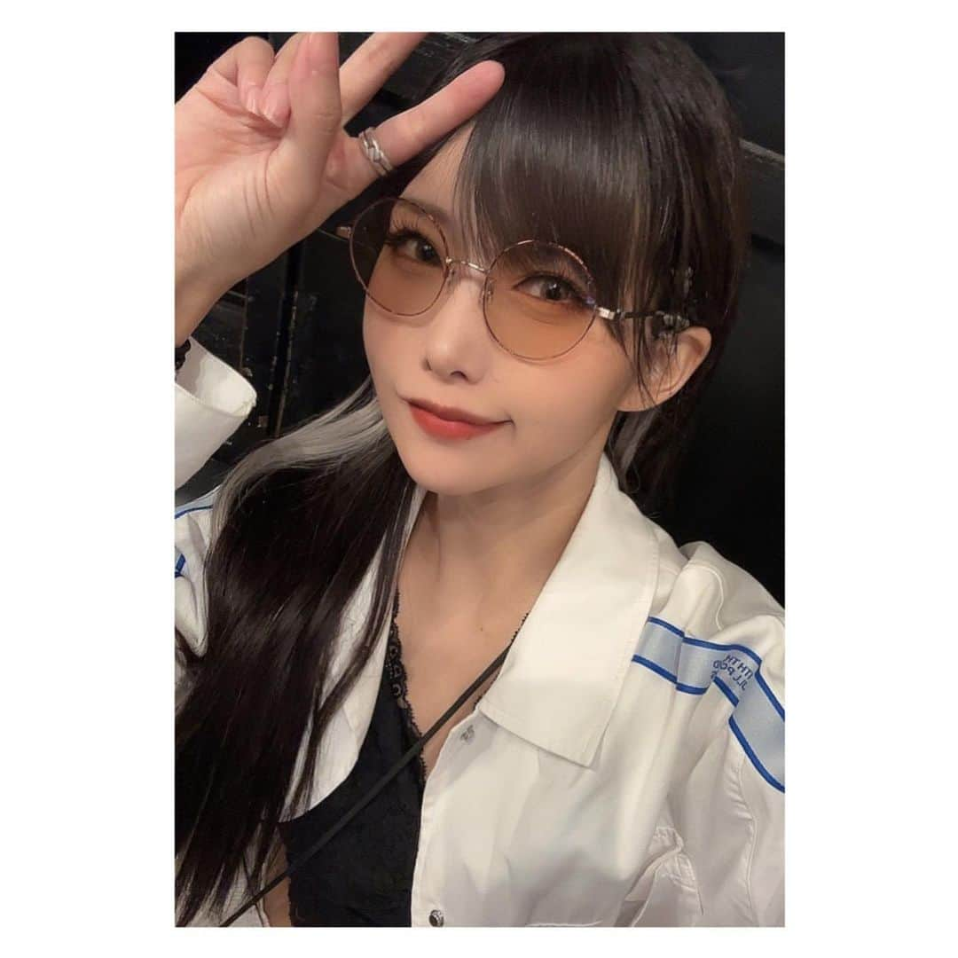 澁谷梓希さんのインスタグラム写真 - (澁谷梓希Instagram)「いまロングなんだけど 安いエクステだからめちゃくちゃ絡む😢」9月18日 16時53分 - azk_s811