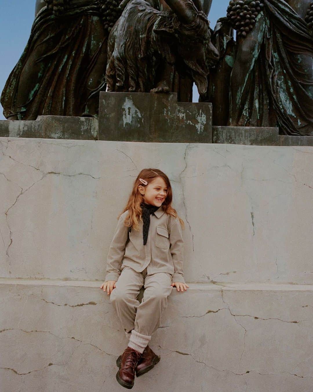 Mathilde Goehlerのインスタグラム：「My mini 🌹♥️」