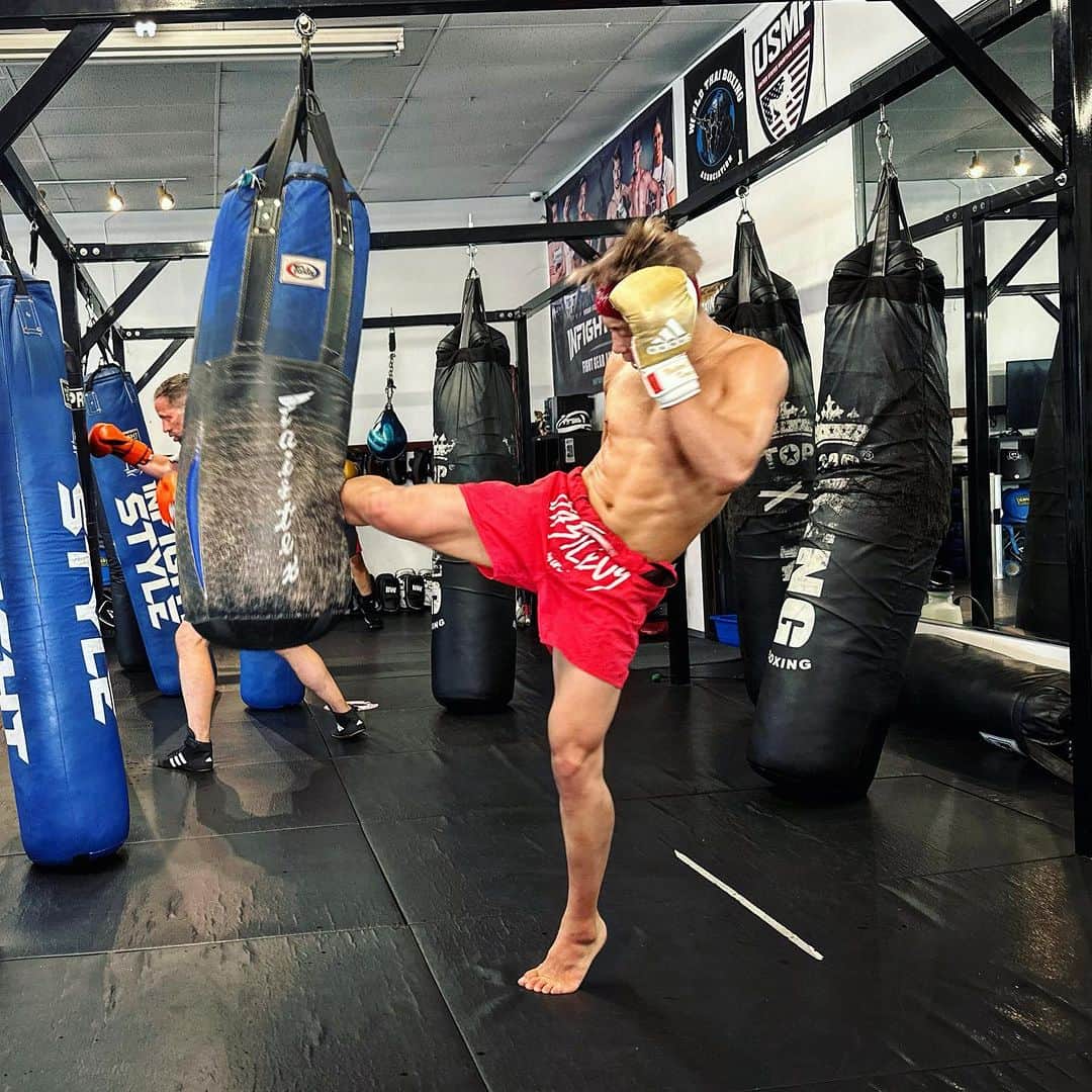 武尊さんのインスタグラム写真 - (武尊Instagram)「いっぱい練習していっぱい寝て 強くなることだけに集中できて 心も身体も充実してる🇺🇸」9月18日 17時18分 - k1takeru