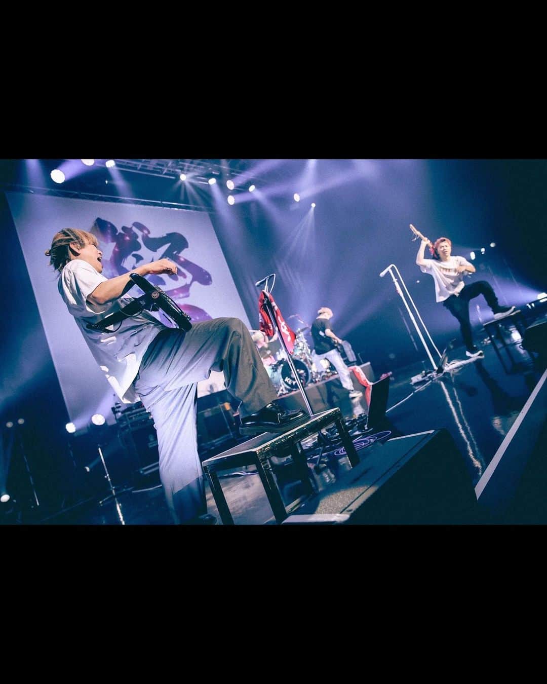 首藤義勝さんのインスタグラム写真 - (首藤義勝Instagram)「LIVE LIVE LIVE👻 #DANCEJILLIONTOUR #KEYTALK」9月18日 17時35分 - yoshikatsushuto