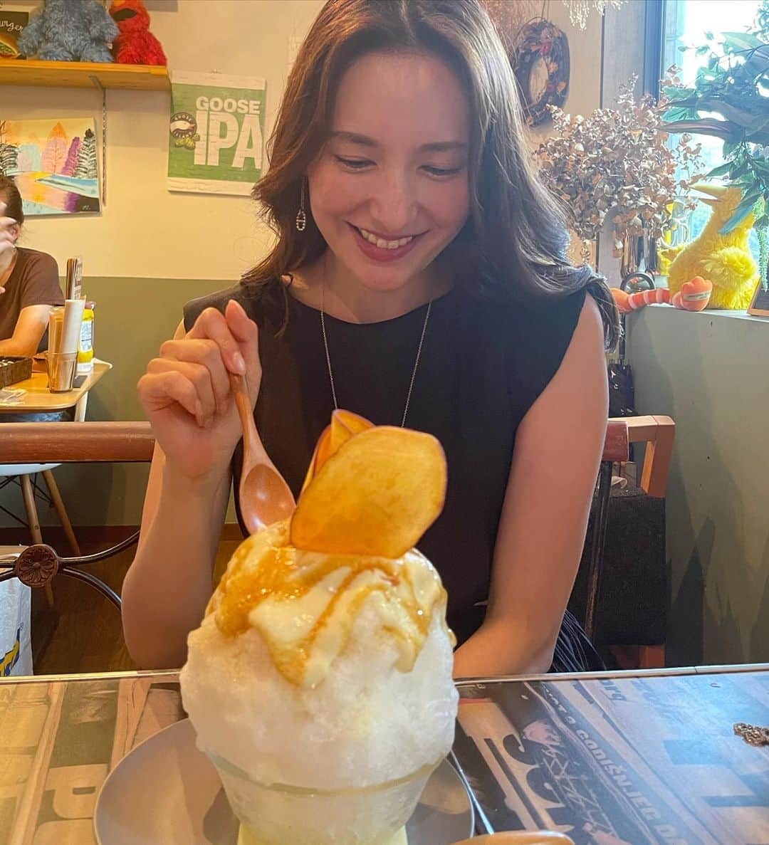 のインスタグラム：「・ ・ ・ ・ GROVE cafe&green （グローブ カフェアンドグリーン） in 大井町 @grovecafeandgreen  ・ ・ ◾︎Access 〒140-0011 東京都品川区東大井４丁目１４−１３ #grove #かき氷 #kakigori  #japanesegirl #japangirl  #ハーフ顔 #大井町 #ooimachi  #fashion #ファッション」