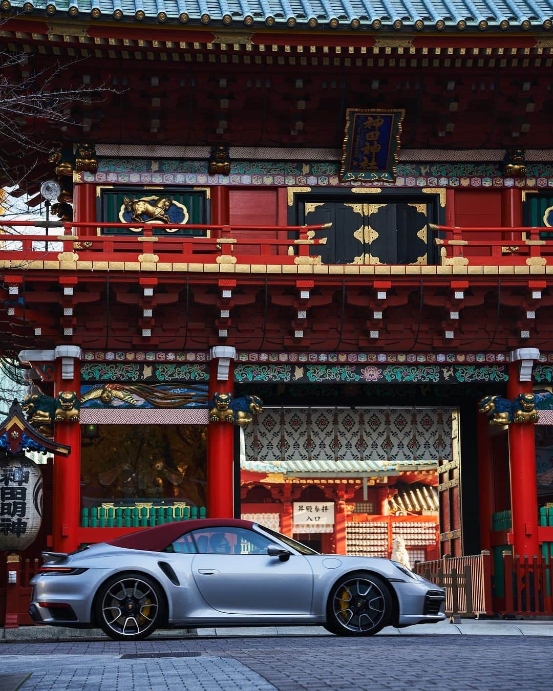 Porsche Japanのインスタグラム：「いくつになってもスポーツカー。  #ポルシェ #Porsche  #カレラ #スポーツカー #敬老の日」