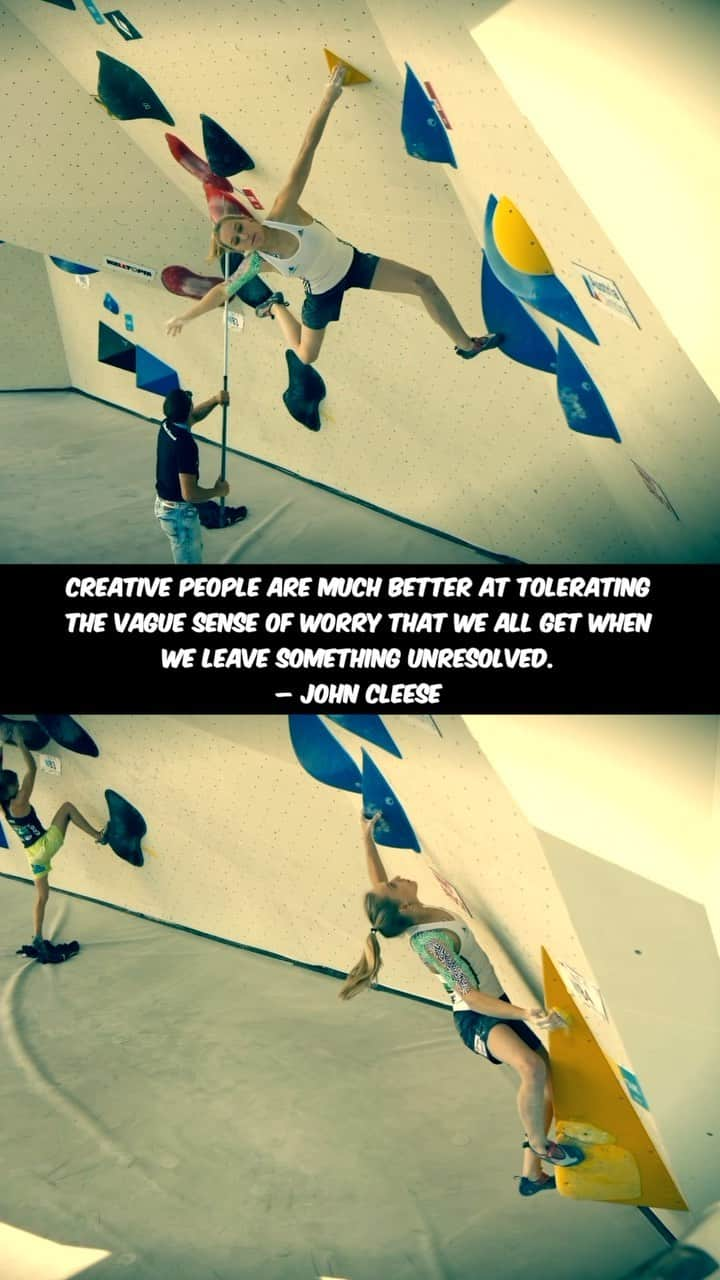 ウド・ノイマンのインスタグラム：「“Creative people are much better at tolerating the vague sense of worry that we all get when we leave something unresolved.” - John Cleese Janja Garnbret with the only top of this problem in the qualis of the 2018 Climbing Worlds, another great beta break by her. From my “ideas to improve your climbing” series where I used this example in a “Trust the Process” context. Recently, John Cleese’s quote reminded my of it. #climbingcoacheseye #climbingtechniqueofthe21stcentury #mentalstrength #resilience #creativity @johncleeseofficial #climbingperformancecoaching #problemsolving #trusttheprocess #bouldering」