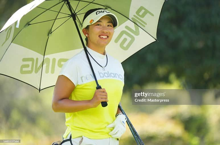 竹山佳林のインスタグラム：「山陽新聞レディースカップ⛳️  え、真夏おかえり？ってくらいの暑さで参りました🫠 最終日にかけてスコアを伸ばせなかったのは少し残念ですが、良い感覚が少し戻ってきたので良かったです。 この調子でここからの連戦頑張ります🫡  次は「2023 中国新聞ちゅーピーレディースカップ」🏌🏻‍♀️  #golf #jlpga #ステップアップツアー  #山陽新聞レディースカップ  #newbalance #newbalancegolf  #長谷工コーポレーション  #pinggolf  #株式会社商美コーポレーション  #株式会社リンクス #リンクスゴルフ  #株式会社achieve #teamachieve #topworksbody  #kasco #ゴルフレーヴ #titleist #palmax #angle磁気ネックレス #ustmamiya #glaux #eonsports #phiten #abiles」