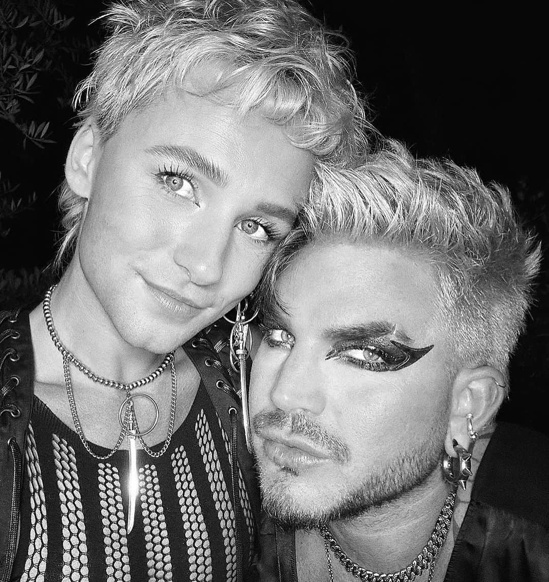 アダム・ランバートのインスタグラム：「😍🥰😘 @olivergliese」