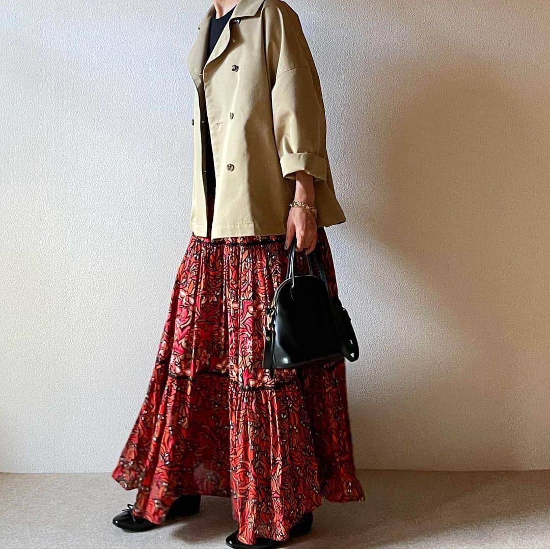 canariaさんのインスタグラム写真 - (canariaInstagram)「_  ずっと作りたかった マキシスカートに合わせる ショート丈アウターが できました。  詳細決まり次第お知らせいたします。  #アラフィフファッション #50代ファッション #大人カジュアル #canariacoordinates」9月18日 9時40分 - canaria_rs