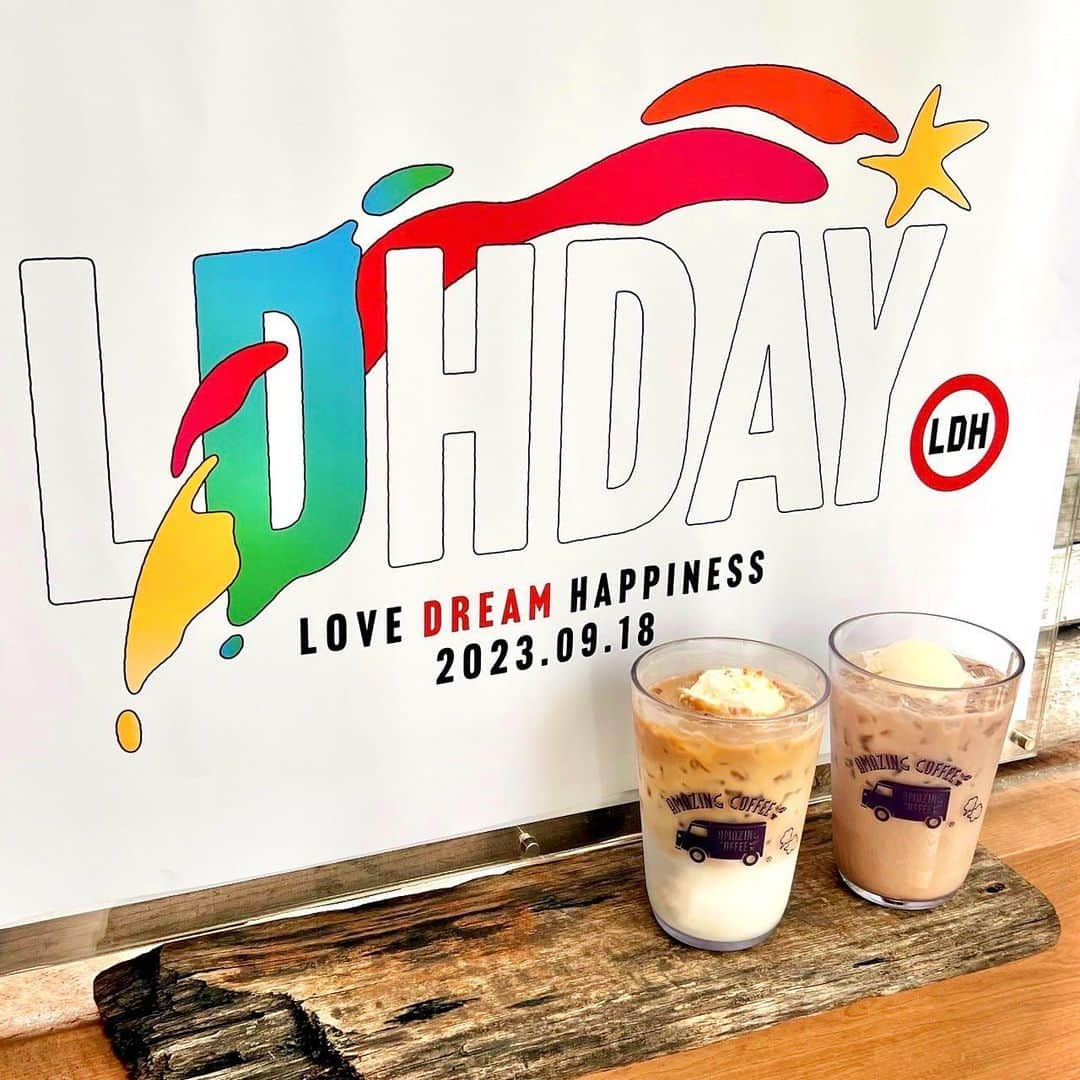 AMAZING COFFEEさんのインスタグラム写真 - (AMAZING COFFEEInstagram)「. 🎈本日9/18(月)はLDH DAYです🎈  いつもLDHを応援していただき、ありがとうございます✨ 皆様への日頃の感謝の気持ちを込め、AMAZING COFFEEでは本日限定のHAPPYなおもてなしをたくさんご用意しております(^o^)v  中目黒店、大阪店では本日限定で、お好きなドリンクにバニラアイスが無料でトッピングいただけます🍨✨ さらに！各店舗、ONLINEサイトではコーヒー豆や様々な商品を限定価格の918円でご用意いたしております🤭！  本日限定のフォトスポットもありますので、みなさまのご来店おまちしております📷🌱  ※全て9月18日(月)のみ実施となります。 ※アイスのトッピングサービスはホットドリンク、モバイルオーダーは対象外です。 ※トッピングの準備数に達し次第、サービスは終了とさせていただきます。 ※他のクーポンとの併用不可となります。 ※限定価格のアイテムは数量限定となりますので、無くなり終了となります。 ※各店舗取扱アイテムが異なりますのでご注意ください。   【実施店舗】 ●TOKYO NAKAMEGURO ●OSAKA SOUTH SIDE ●AMAZING COFFEE ONLNE ※ONLINEは9/18(月)00:00〜23:59 にご注文いただいた方が対象です。  ※TOKYO HANEDA AIRPORTは対象外となりますので、予めご了承ください。  #AMAZINGCOFFEE #アメージングコーヒー #AMeCO #アメコ #コーヒー #Coffee #CoffeeBeans #Cafe #フロート #アイスクリーム #中目黒 #南堀江  #中目黒カフェ #南堀江カフェ #堀江カフェ #LDHDAY #LDH #918 #LoveDreamHappiness #Love # Dream #Happiness #saveyourneighbor」9月18日 10時00分 - amazing_coffee_official