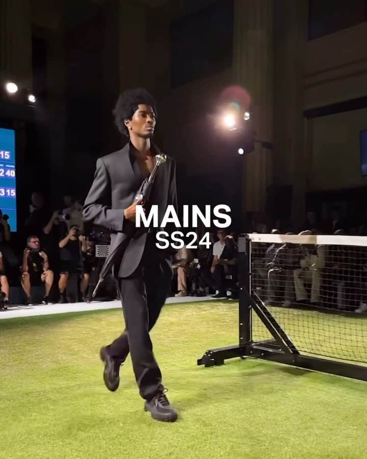 IMG Modelsのインスタグラム：「#RunwayRewind. ⏪ #Mains’ #SS24 #LFW #fashionshow starring #AltonMason, @ayoubbenammarr, @theaalyahross + @kitjones173. 🇬🇧 #IMGmodels」