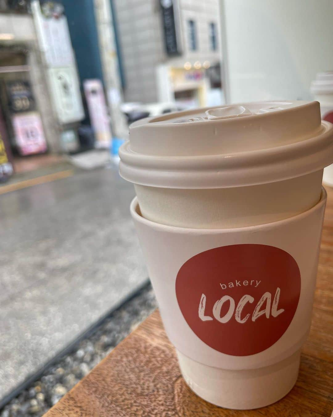 南キカのインスタグラム：「🇰🇷* 江南で行ったʙᴀᴋᴇʟʏ ᴄᴀғᴇ🥪☁️ ここのパンは恐ろしい程美味しい。 オヌヌメ」