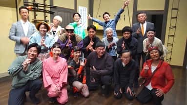 カバのインスタグラム：「おはようございます！  本日、なんばグランド花月すっちー座長新喜劇の楽日です！  三連休の最終日に是非ぜひ劇場まで笑いに来てくださーい😊  #吉本新喜劇 #新喜劇 #NGK #なんばグランド花月 #すっちー #カバ #忍者 #忍者クリエイター #アシスタント #ニンニン #忍々」