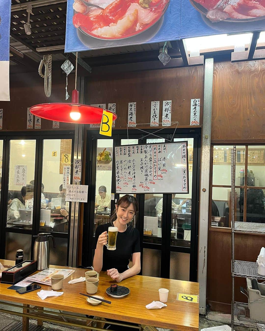 新海史子さんのインスタグラム写真 - (新海史子Instagram)「♨️旅の思い出🍶  (石川・福井)  九谷焼 陶芸体験 ↓ 近江町市場で昼飲み ↓ 大江戸温泉あわら カニ食べ放題  お酒全般飲み放題 ↓ 芝政ワールドで運動 ↓ ホテル八木 海の幸食べ放題 日本酒飲み放題  ずっと飲んでました。  #旅 #酒 #温泉 #石川 #福井 #近江町市場 #芝政ワールド #ホテル八木 #大江戸温泉」9月18日 10時51分 - shinkai.0305