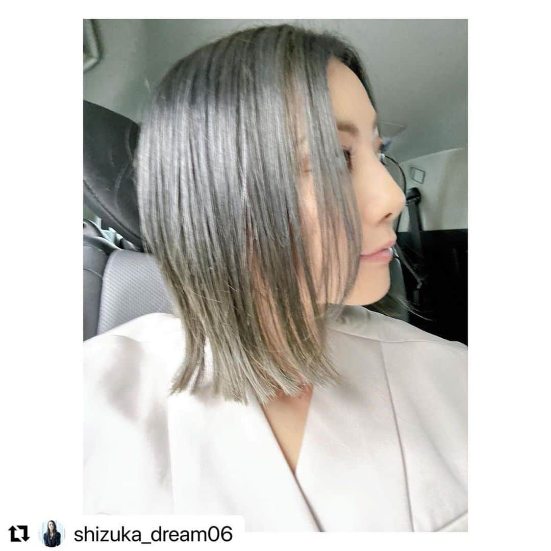 hair_ISMのインスタグラム：「#repost @momomika0314 via @PhotoAroundApp  #Repost @shizuka_dream06 with @use.repost ・・・ あと髪切って、染めた✂︎ ももさんいつもありがとう🫐 #DreamShizuka #ネイビーグレージュ  しずかちゃんありがとう💙 どんどん短くなっていくww」