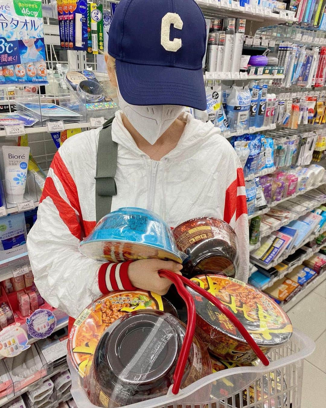 ダラ のインスタグラム