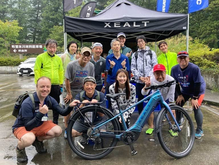 楪望さんのインスタグラム写真 - (楪望Instagram)「* 3連休初日はXEALTで奥多摩ライド🚵‍♀️✨ 満員御礼のご参加をいただきまして、わーいわい！にぎやかな一日となりました🙌  前のツアーに参加してくださったリピーターさん👫 さらには、関東圏外から来てくださった方もいて、本当に嬉しい限りです🥹✨ ありがとうございます🥲✨  色々なお話ができて嬉しかったな〜☺️ 全然時間足りなかったーー！😭  奥多摩には、日本のホラーの金字塔と言っても過言ではない「リング」のロケ地もあって、今回はその場所も巡りつつ…🌬️ 残暑が厳しい今年だけど。 背筋がひやっとする「涼」と避暑地・奥多摩の天然の涼しさに包まれながら、初秋の風を感じる素敵な旅となりました🚲🍂 あー楽しかった！ @panasonic_bike  @trekkling  #ありがとうございました  #panasonic #panasonicbike #パナソニックバイク #パナソニック #親善大使 #アンバサダー #アナウンサー #マウンテンバイク #eバイク #mtb #ebike #mountinbike #xealt #サイクリング #東京 #奥多摩 #夏 #避暑地 #初秋 #イベント #ライド #トレッキング #🚲 #🚵‍♀️」9月18日 11時12分 - nozomi_yuzuriha_official