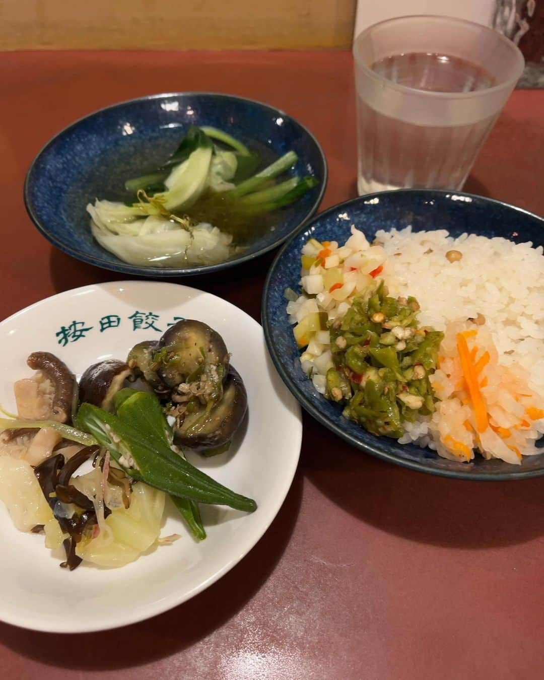 Rocoさんのインスタグラム写真 - (RocoInstagram)「#按田餃子今日のまかない まとめ  #按田餃子#まかない#賄い#まとめ」9月18日 11時38分 - rororo_roco