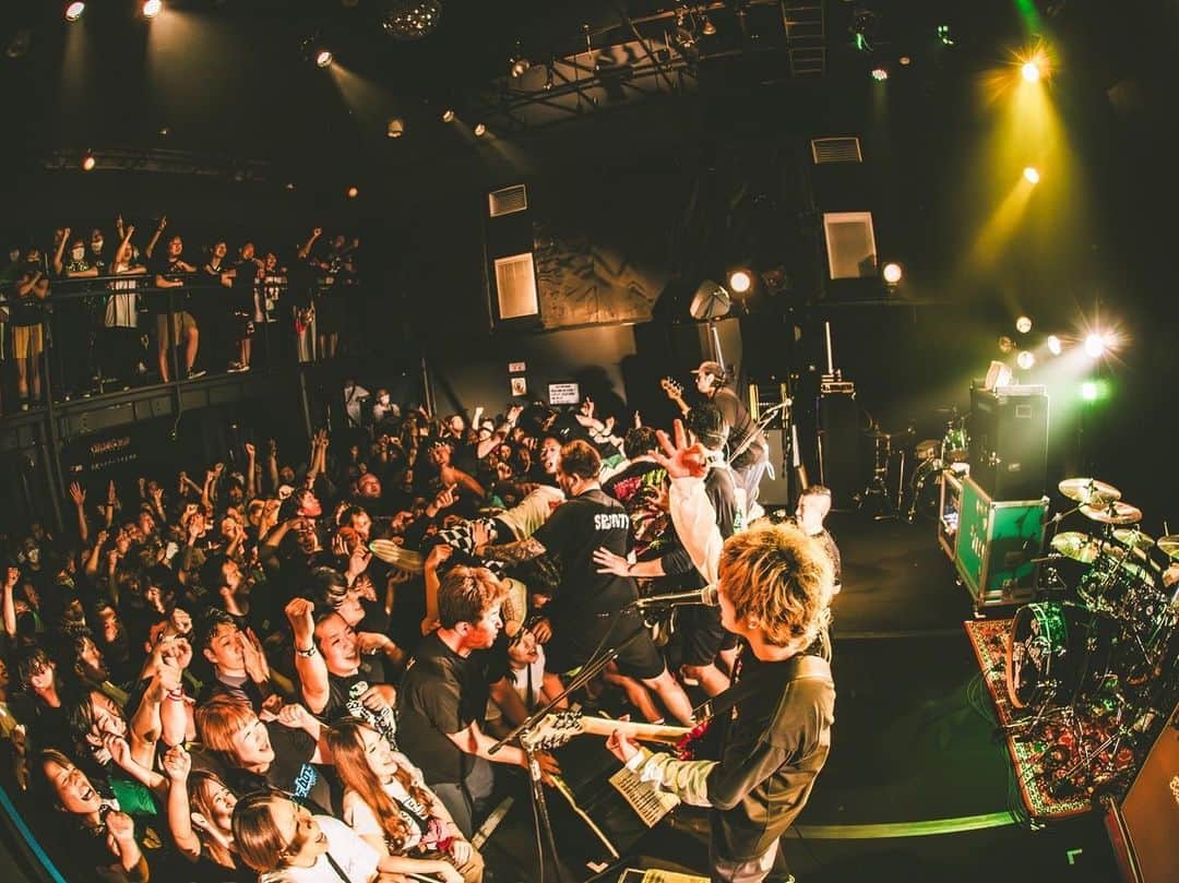 須賀真太郎のインスタグラム：「2023.09.17 at 水戸LIGHTHOUSE STOMPIN' BIRD presents “Sing Along EP” Release Tour  熱量マックスのライトハウス！！！ テンション上がったな〜♪ ストンピンも最高にカッコよかった！ ドキドキした！(ﾟ∀ﾟ) 良きツアー2本ありがとう！！ 刺激たっぷりもらったぜよ🔥  photo by @naoto_iwabuchi_」