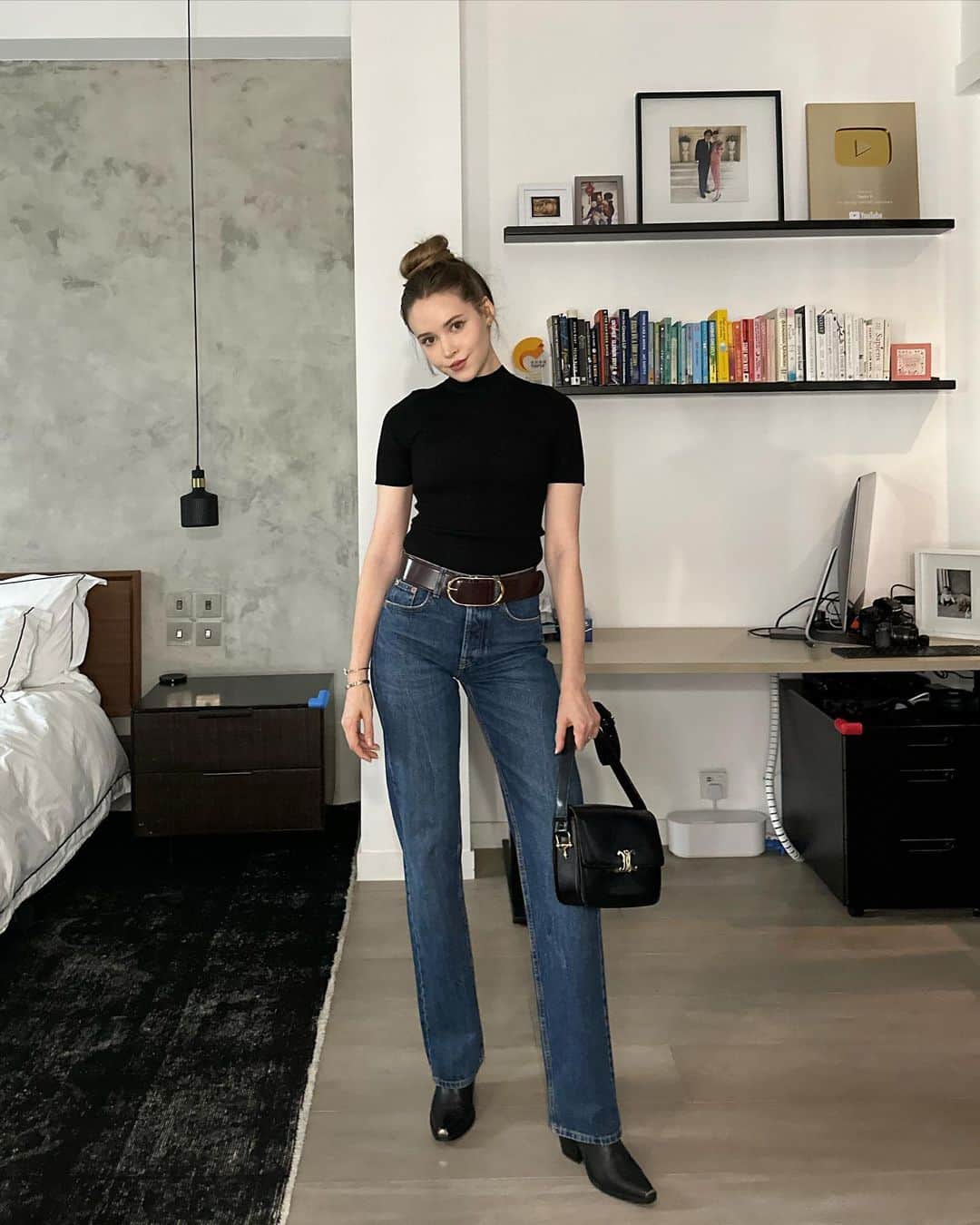のインスタグラム：「Weekend summary 🖤」