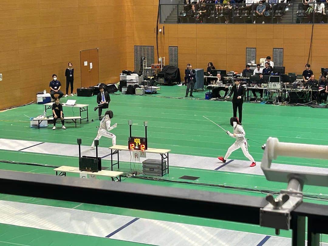 うえたけのインスタグラム：「#フェンシングのまち沼津 全日本フェンシング選手権大会 非常にエキサイティングです🤺 ひと時も目が離せないサイコーな試合です🏟️」