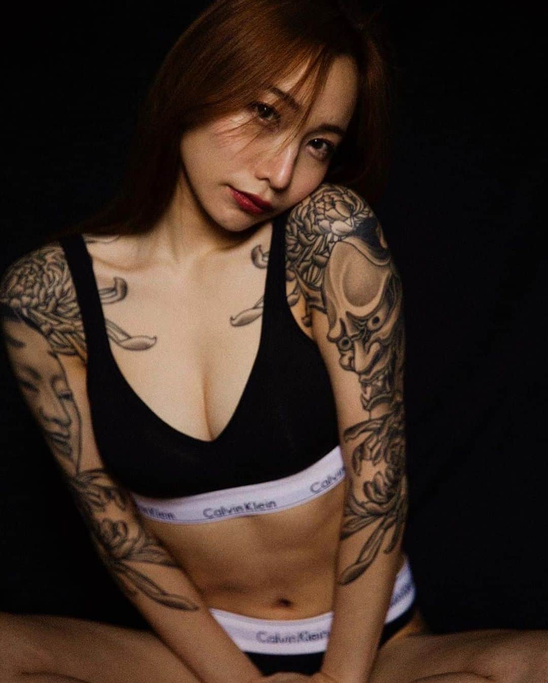 彫師美漸さんのインスタグラム写真 - (彫師美漸Instagram)「#美漸般若 #能面 @bizenart_tattoostudio ・ 📷 @toyoyoon model @chiharu_5515 #刺青 #彫師 #美漸 #彫師美漸 #表参道 #原宿 #原宿タトゥー #タトゥー #東京タトゥー #Bizenarttattoostudio #tokyo #tattoo #art #fashion #bizenart #bizen #문신　#Bizentattoo  #tattooer #tattooist #tattooartist #tattooart #tattoostudio #japanesetattoo」9月18日 18時20分 - bizentattoo