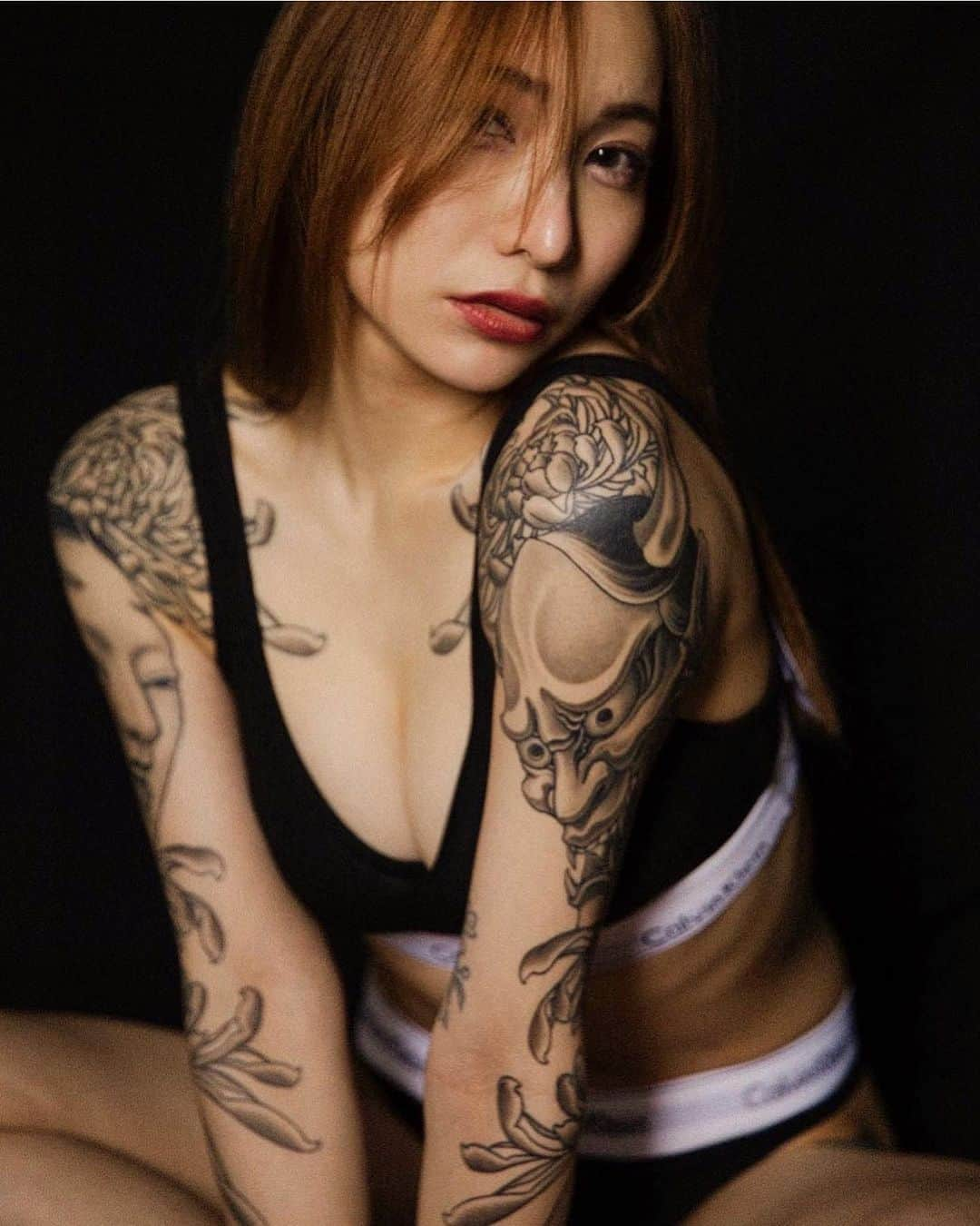 彫師美漸さんのインスタグラム写真 - (彫師美漸Instagram)「#美漸般若 #能面 @bizenart_tattoostudio ・ 📷 @toyoyoon model @chiharu_5515 #刺青 #彫師 #美漸 #彫師美漸 #表参道 #原宿 #原宿タトゥー #タトゥー #東京タトゥー #Bizenarttattoostudio #tokyo #tattoo #art #fashion #bizenart #bizen #문신　#Bizentattoo  #tattooer #tattooist #tattooartist #tattooart #tattoostudio #japanesetattoo」9月18日 18時20分 - bizentattoo